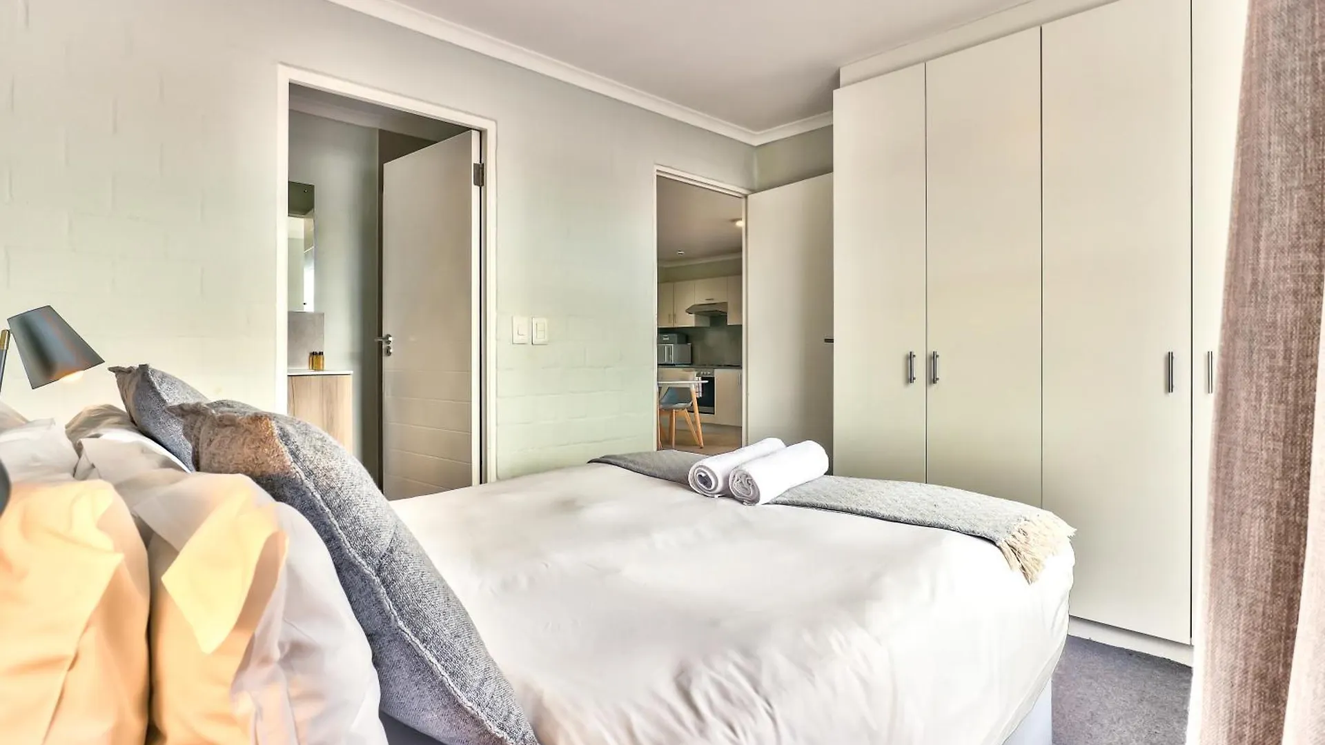Wink Aparthotel Eaton Square Cape Town
