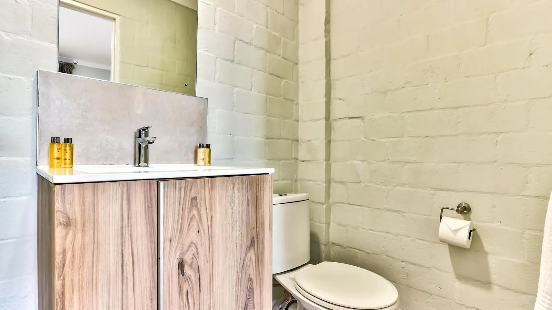 *** Hotel Wink Aparthotel Eaton Square Cape Town South Africa